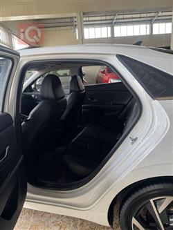 هیۆندای ئەلەنترا